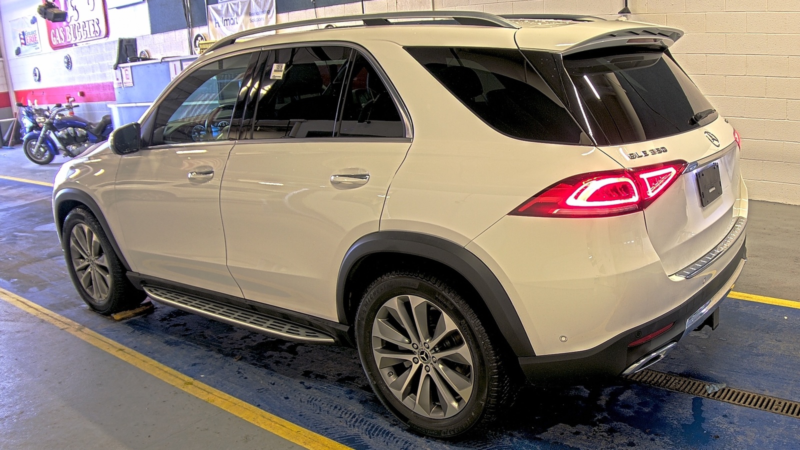 2021 Mercedes-Benz GLE   AWD