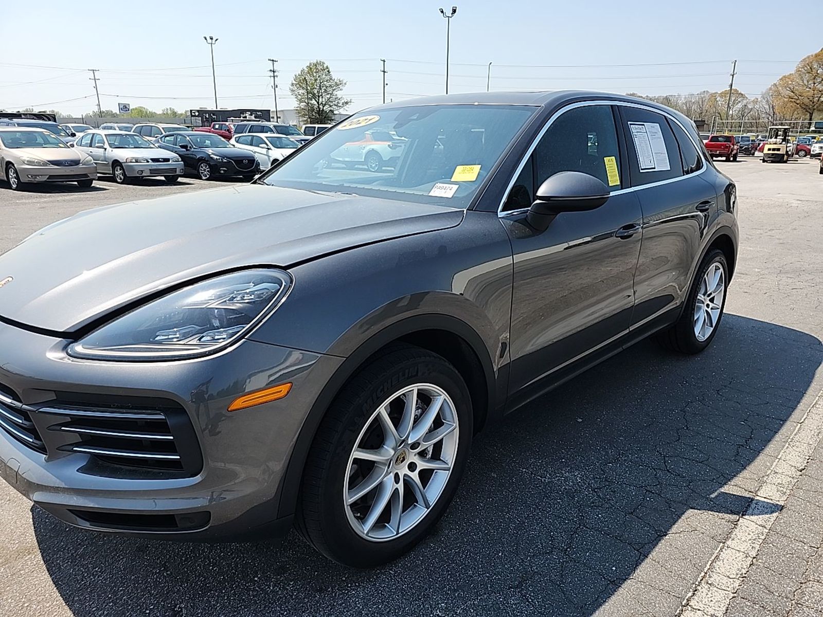 2021 Porsche cayenne  Base AWD