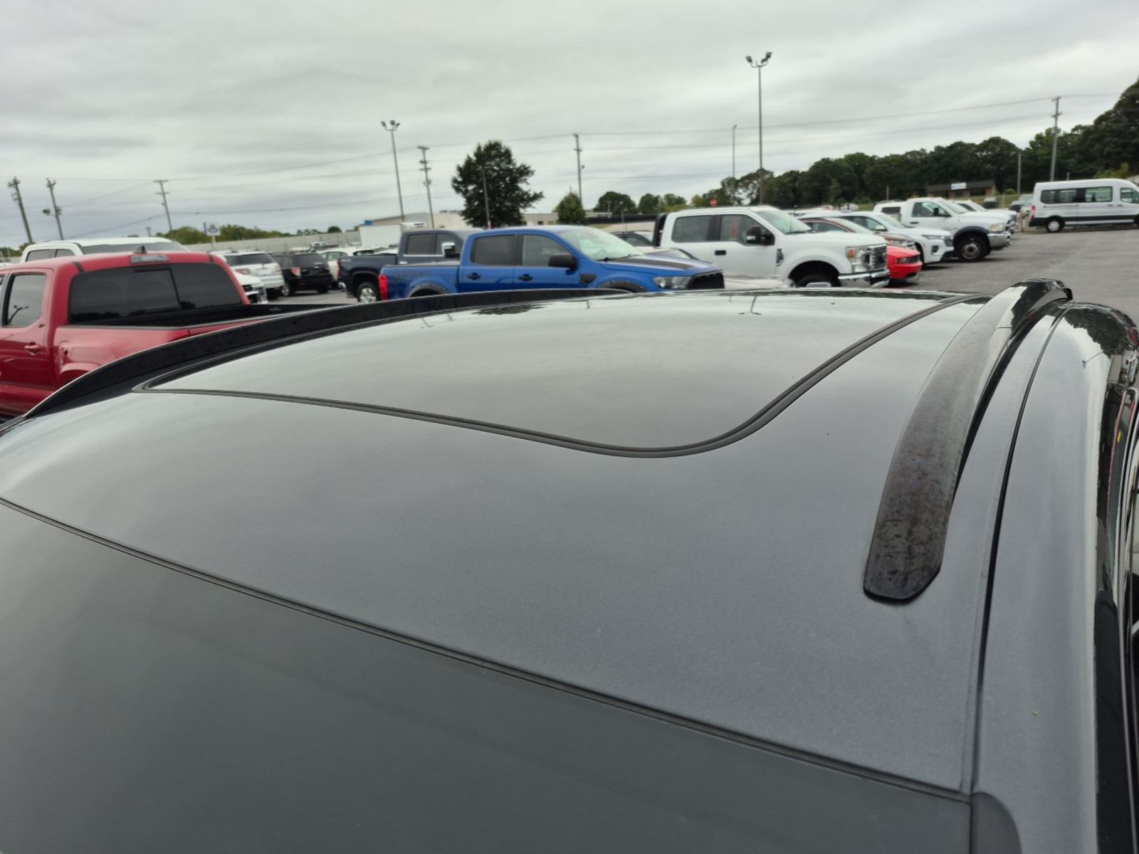 2025 Porsche macan  Base AWD