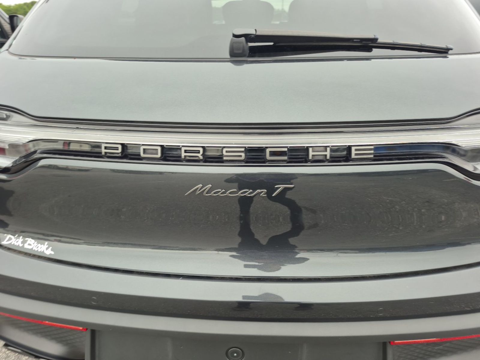 2025 Porsche macan  Base AWD