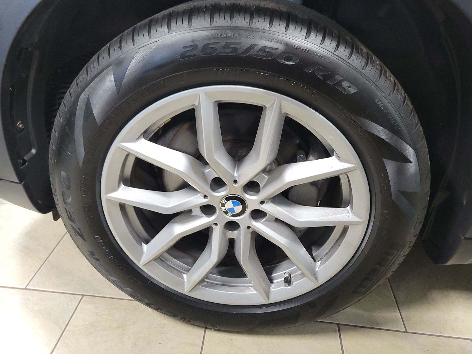 2019 BMW X5  XDrive40i AWD