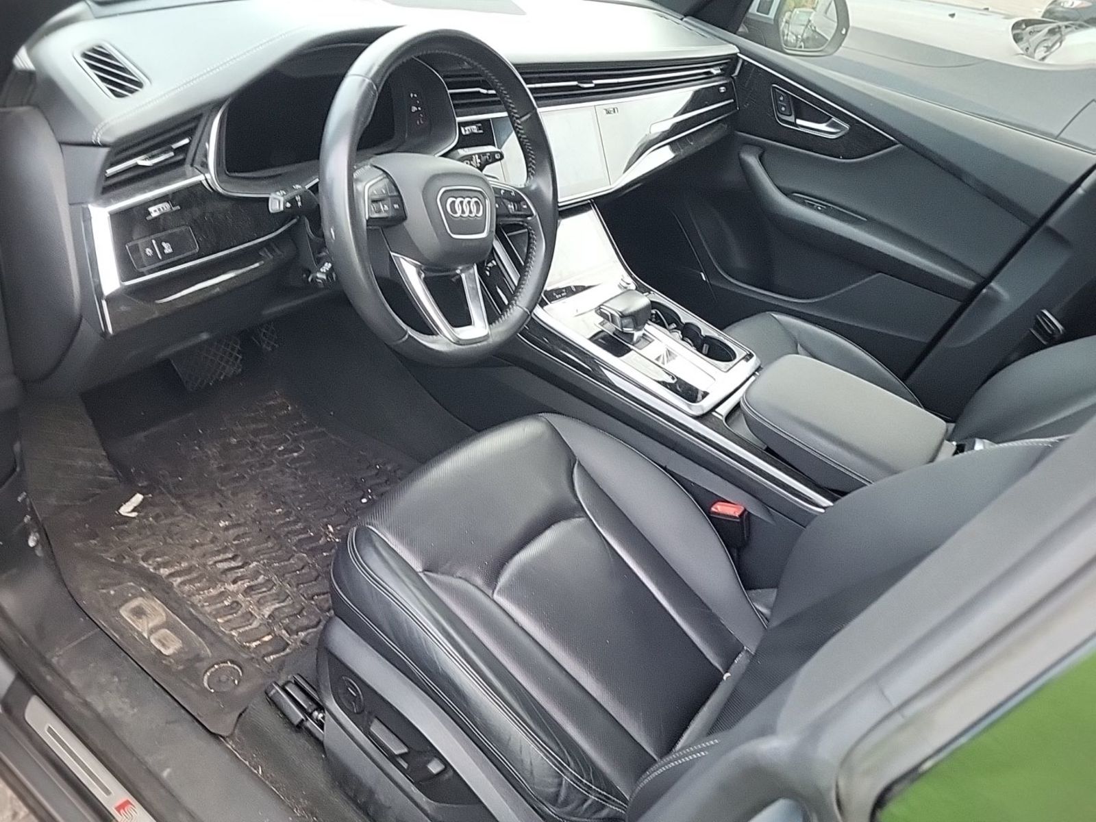 2019 Audi Q8  Prestige AWD