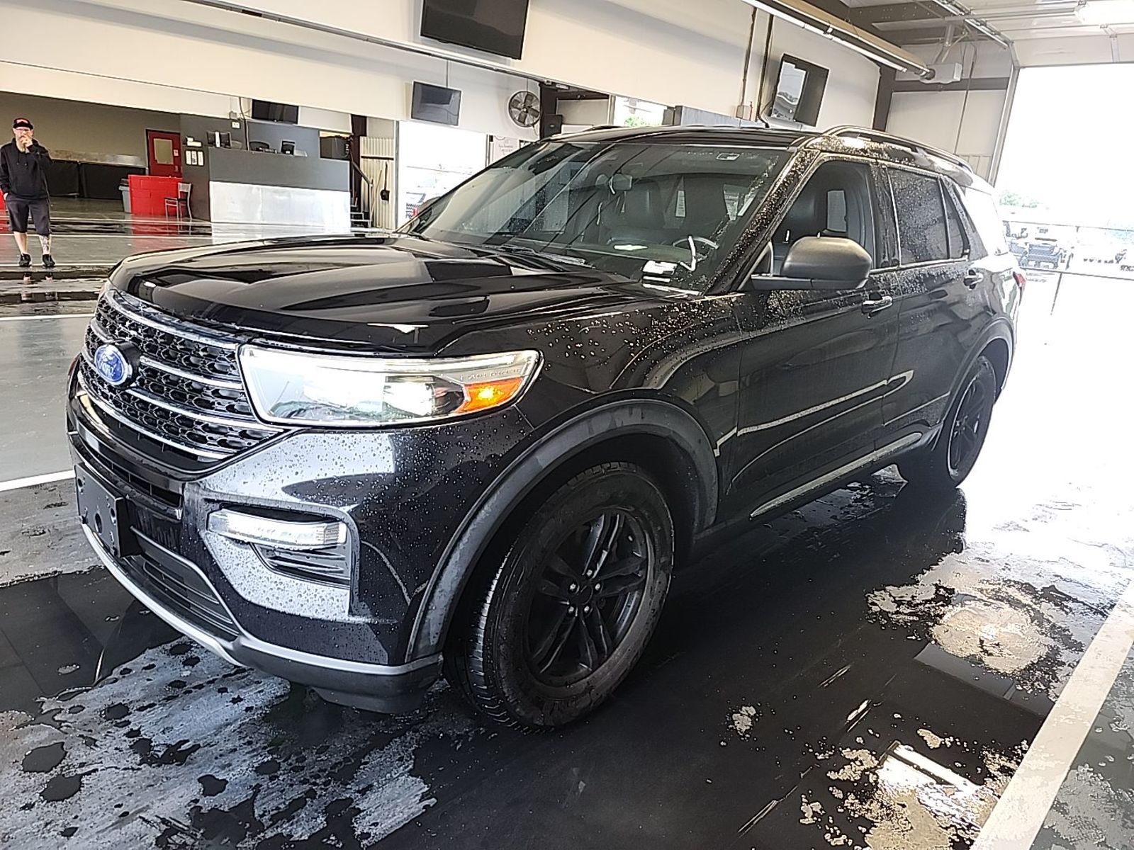 2020 Ford Explorer  XLT RWD
