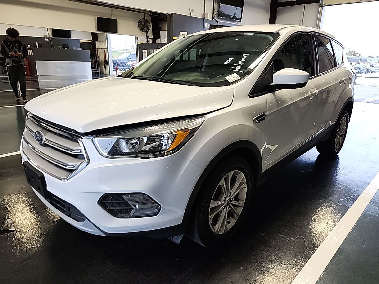 2019 Ford Escape  SE FWD