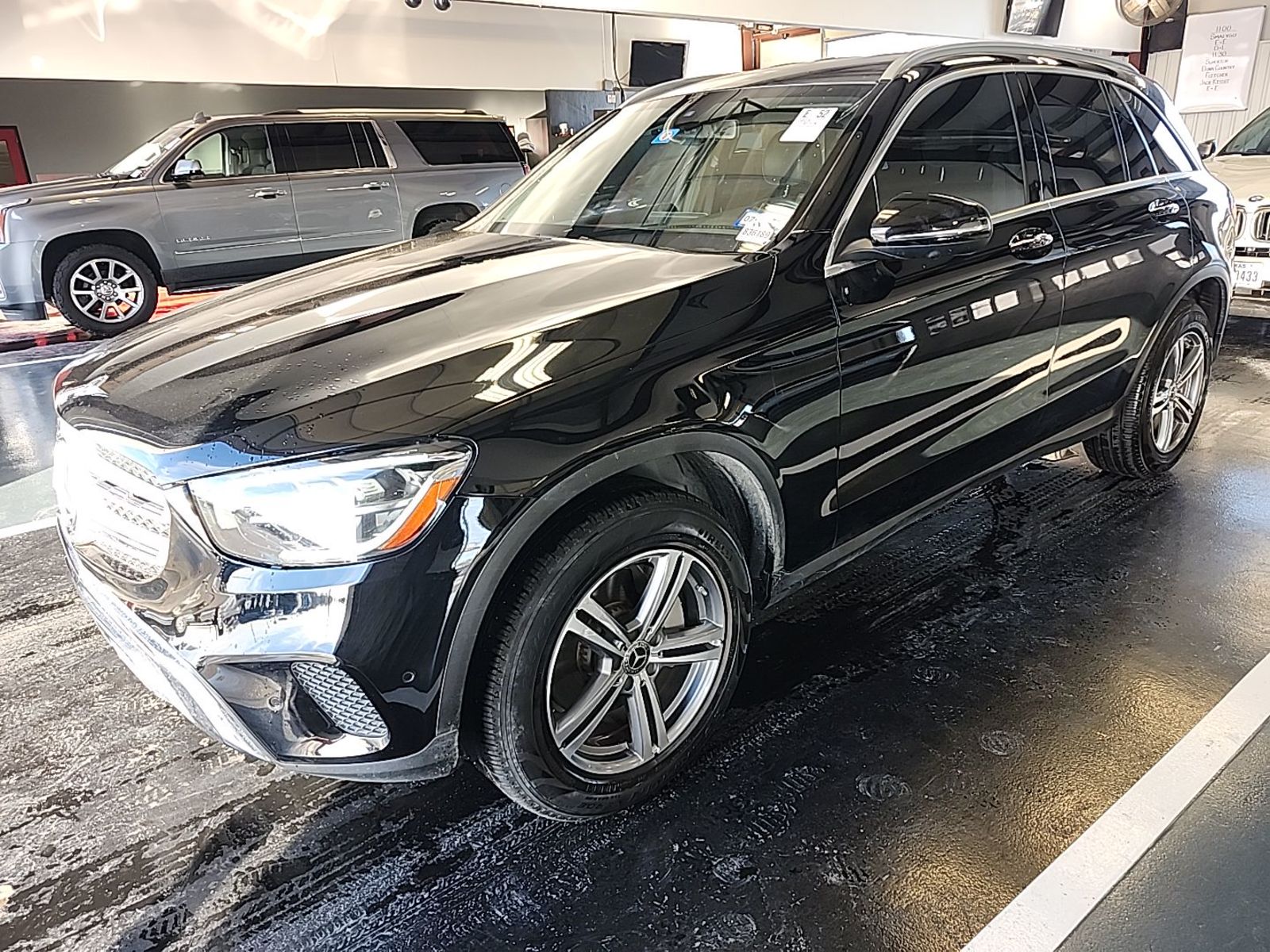 2021 Mercedes-Benz GLC   RWD
