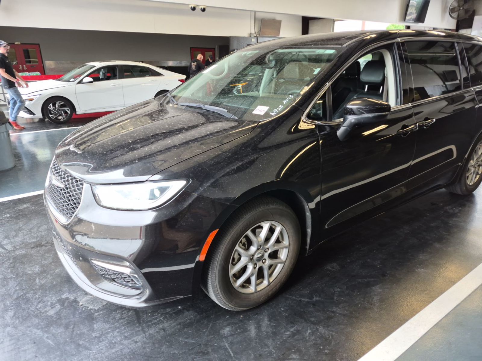 2023 Chrysler Pacifica  Touring L FWD