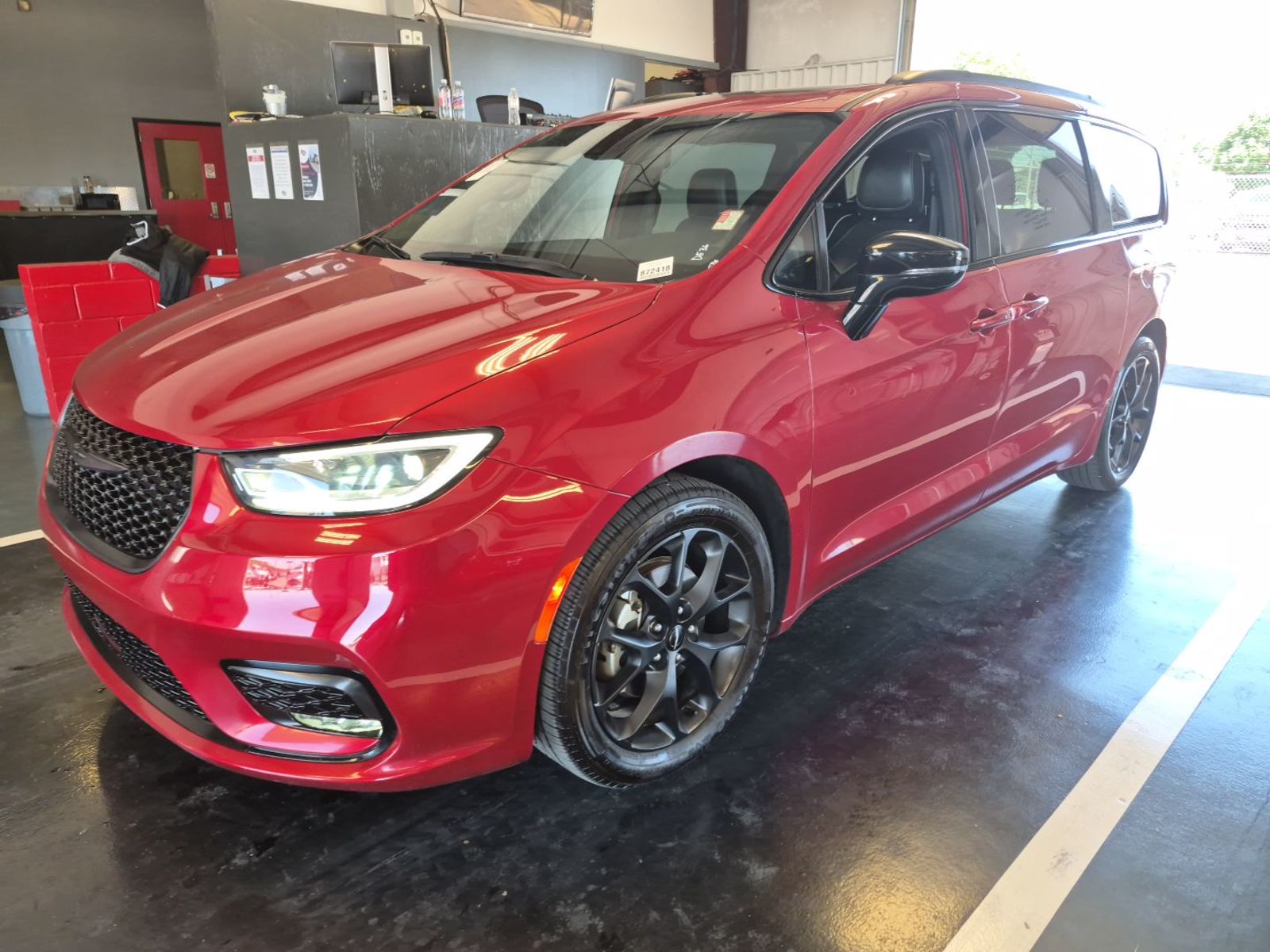 2025 Chrysler Pacifica  Limited FWD