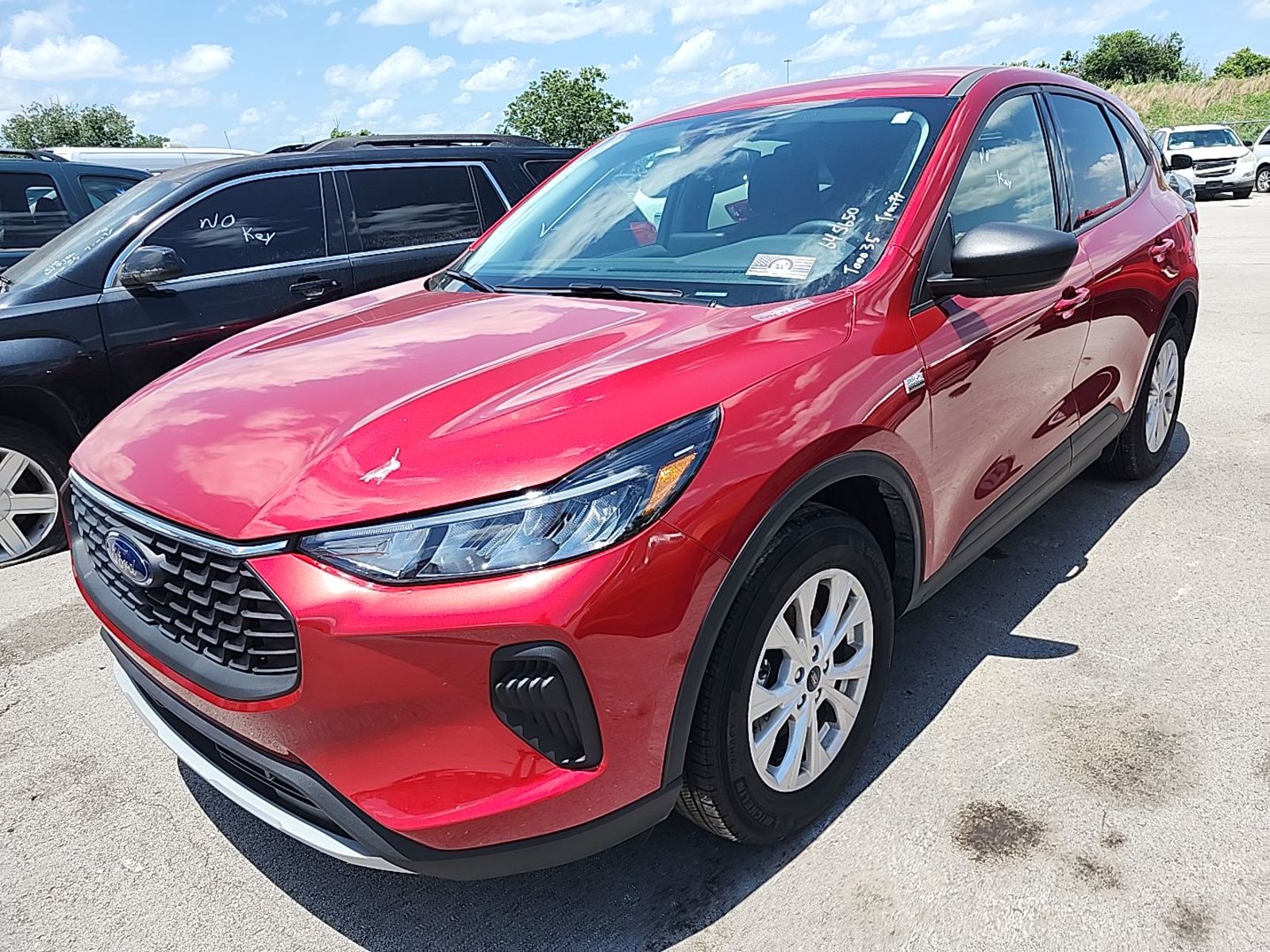 2025 Ford Escape   FWD
