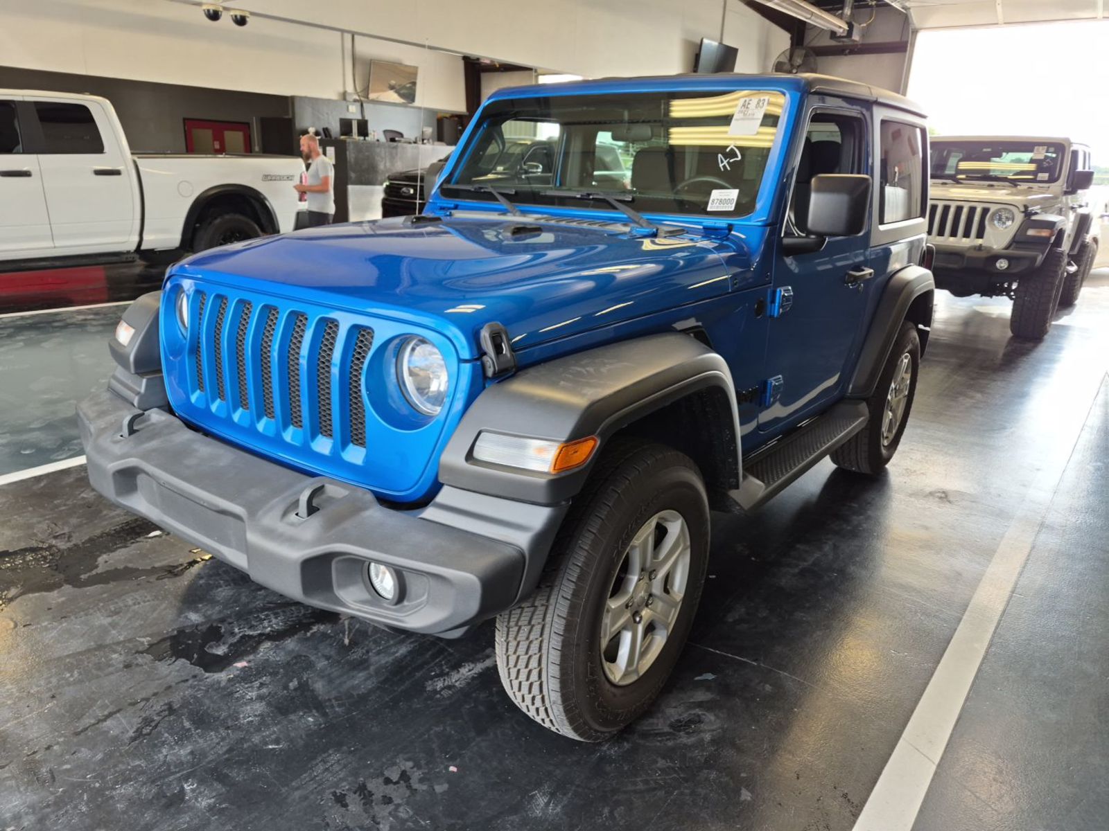 2021 Jeep Wrangler   AWD