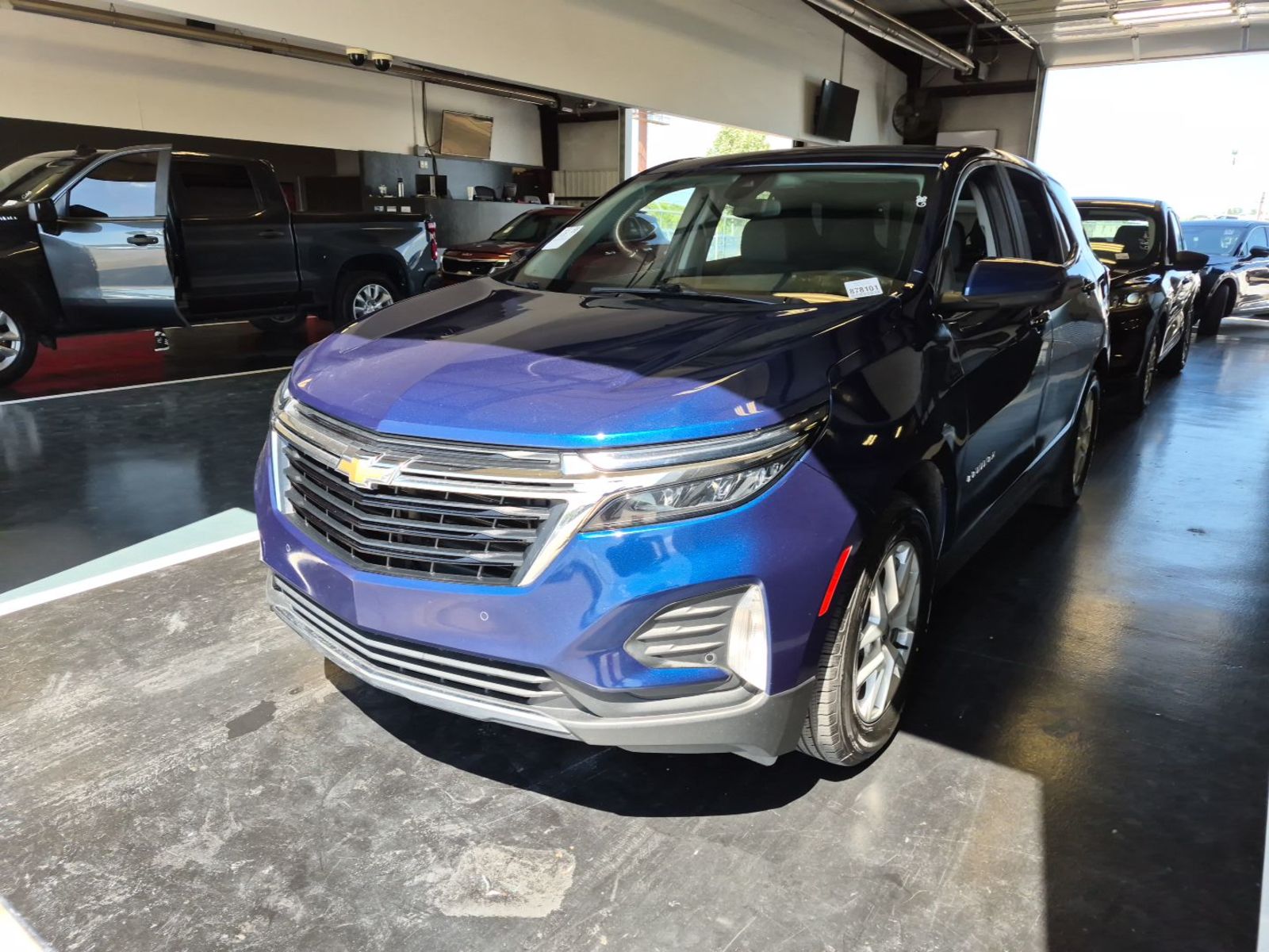 2023 Chevrolet Equinox  LT FWD
