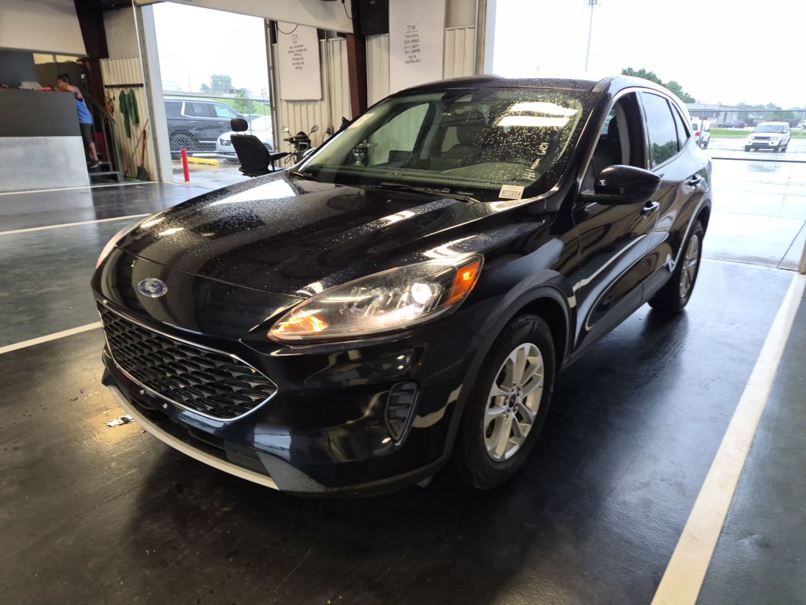 2021 Ford Escape   FWD