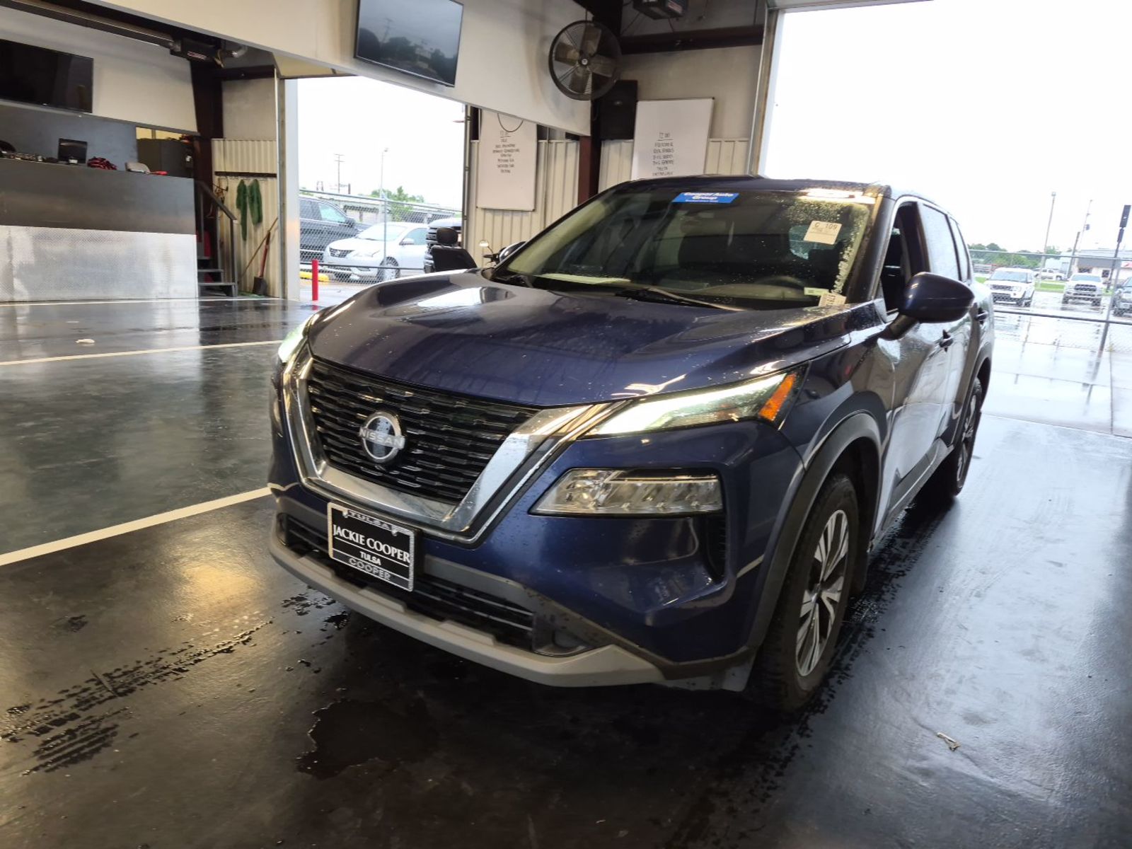 2022 Nissan Rogue SV FWD