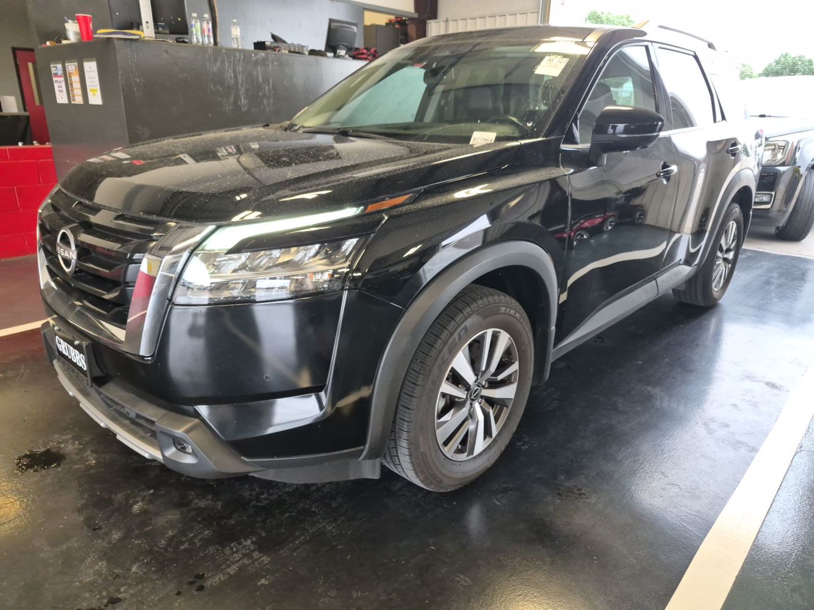 2022 Nissan Pathfinder SL AWD