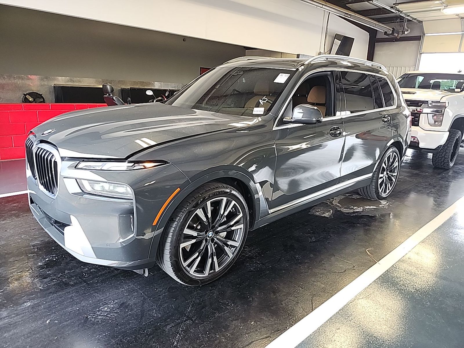 2025 BMW X7  XDrive40i AWD