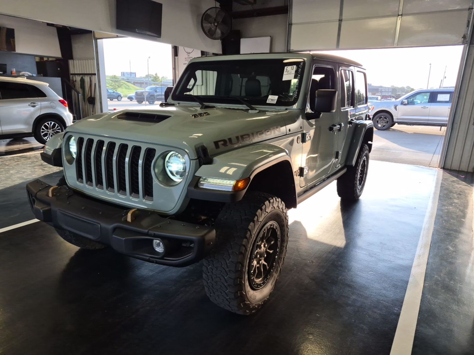 2023 Jeep Wrangler   AWD