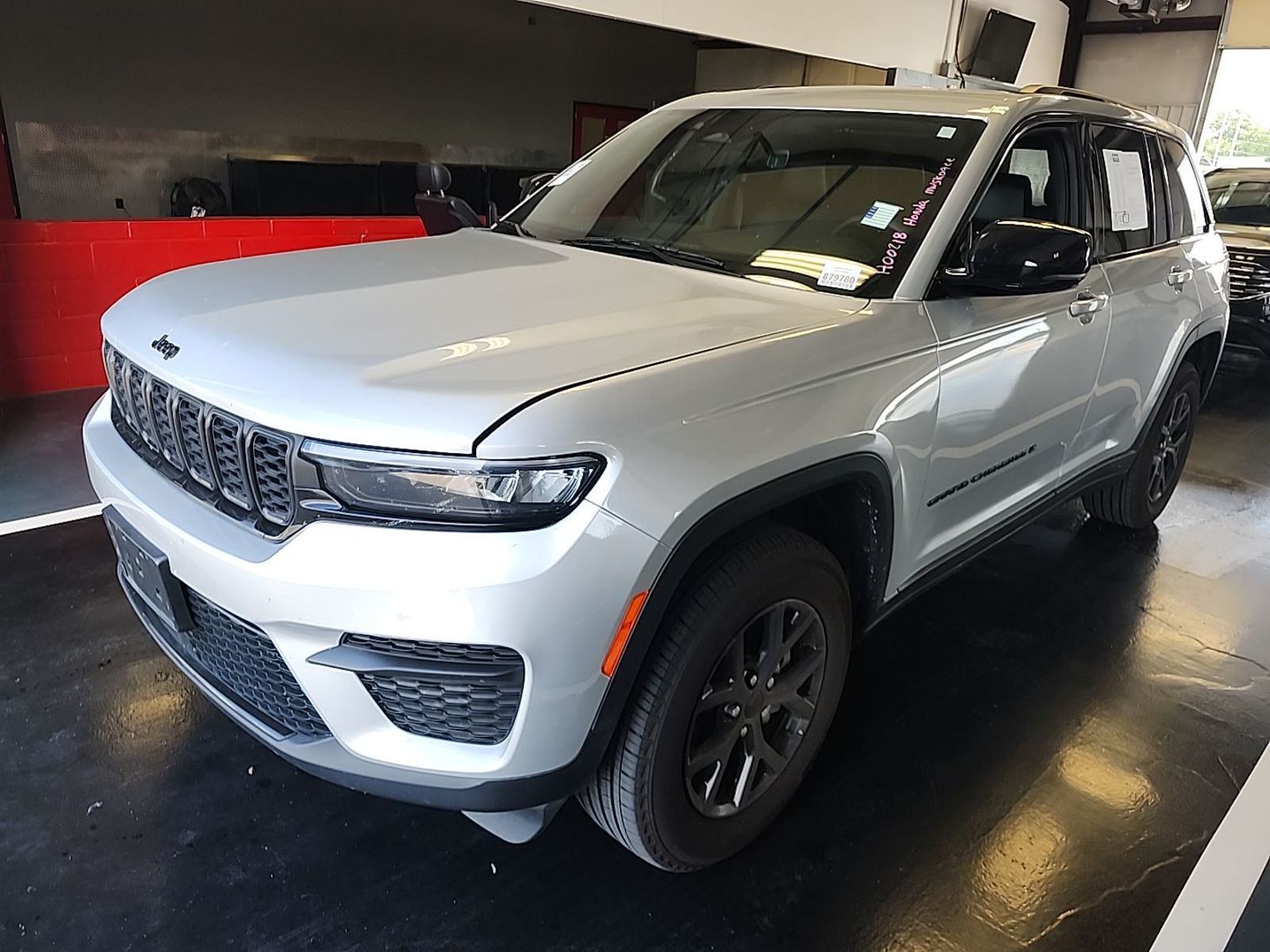 2025 Jeep Grand Cherokee  Altitude AWD