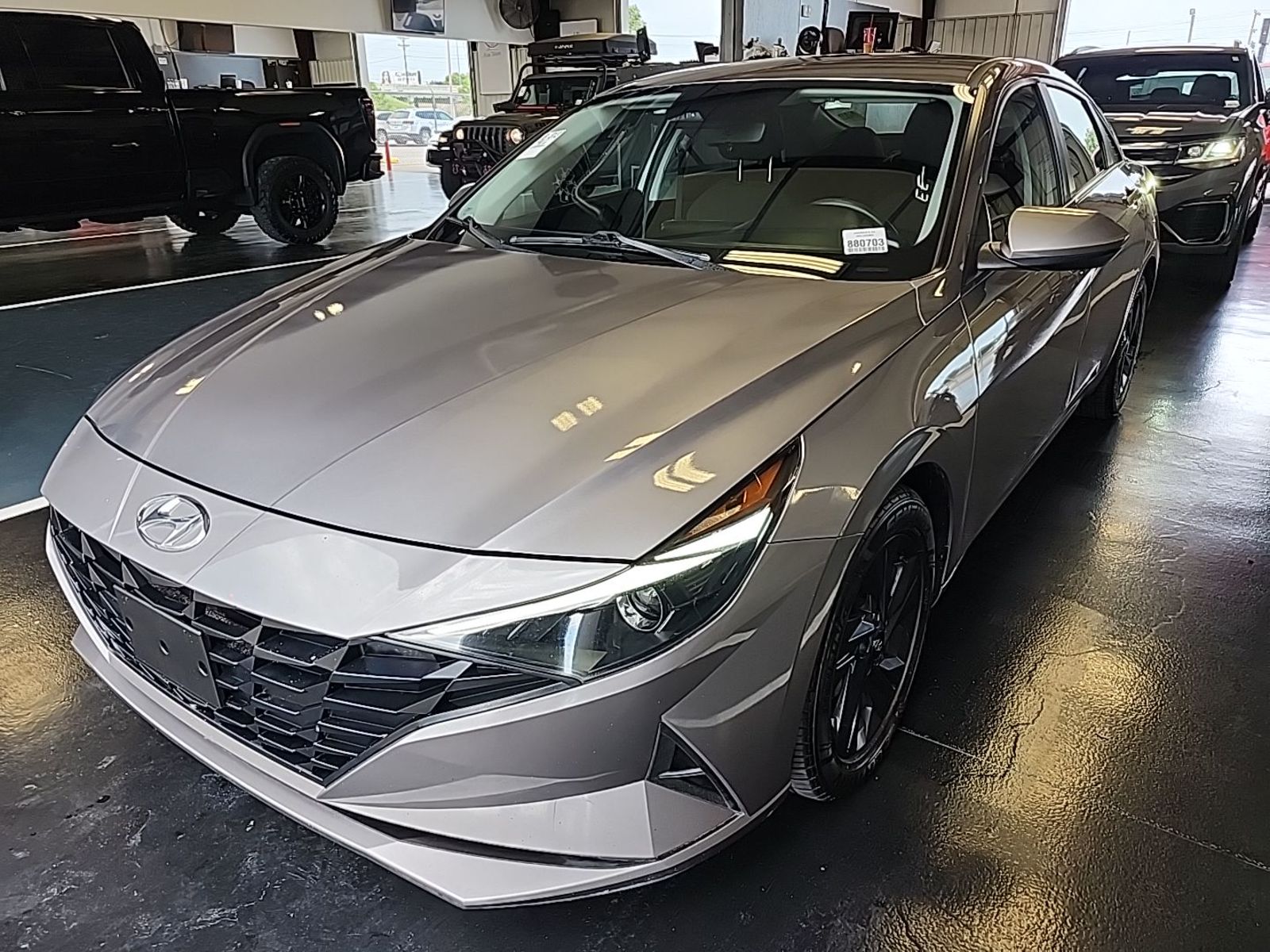 2022 Hyundai Elantra  SEL FWD