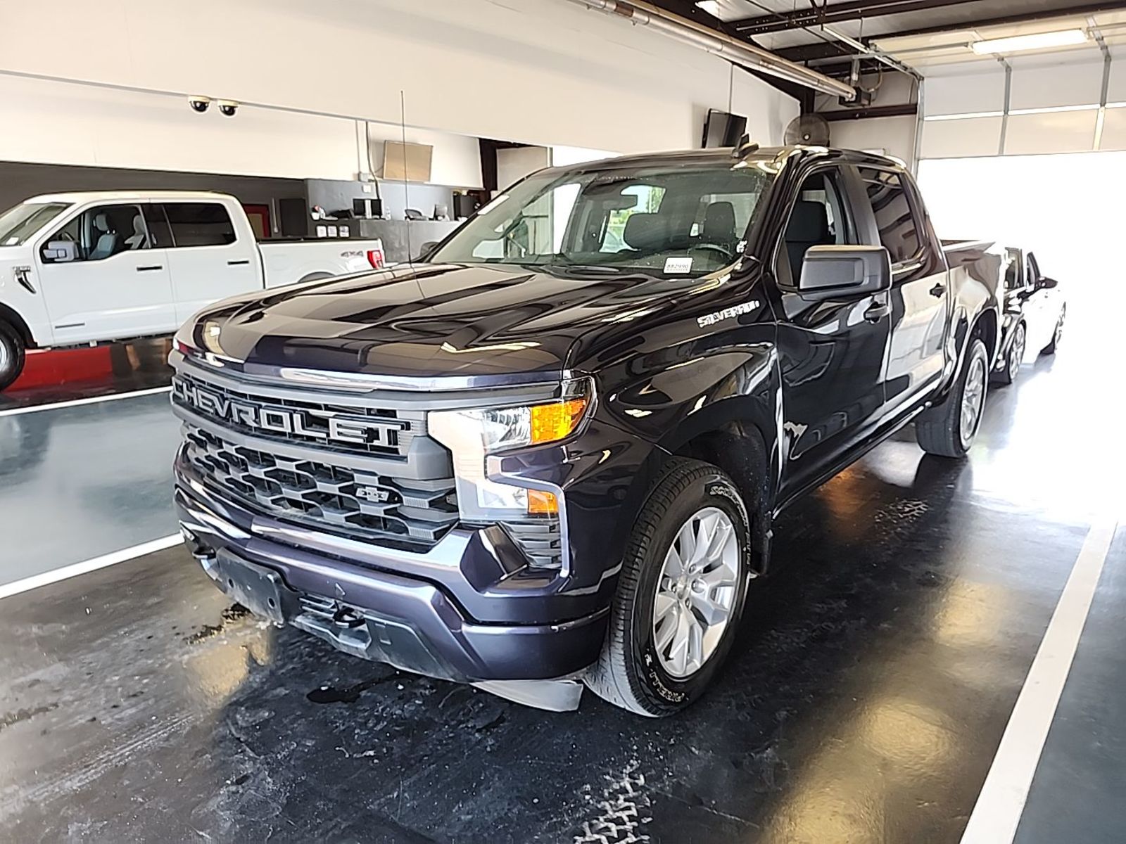 2023 Chevrolet Silverado 1500  Custom RWD