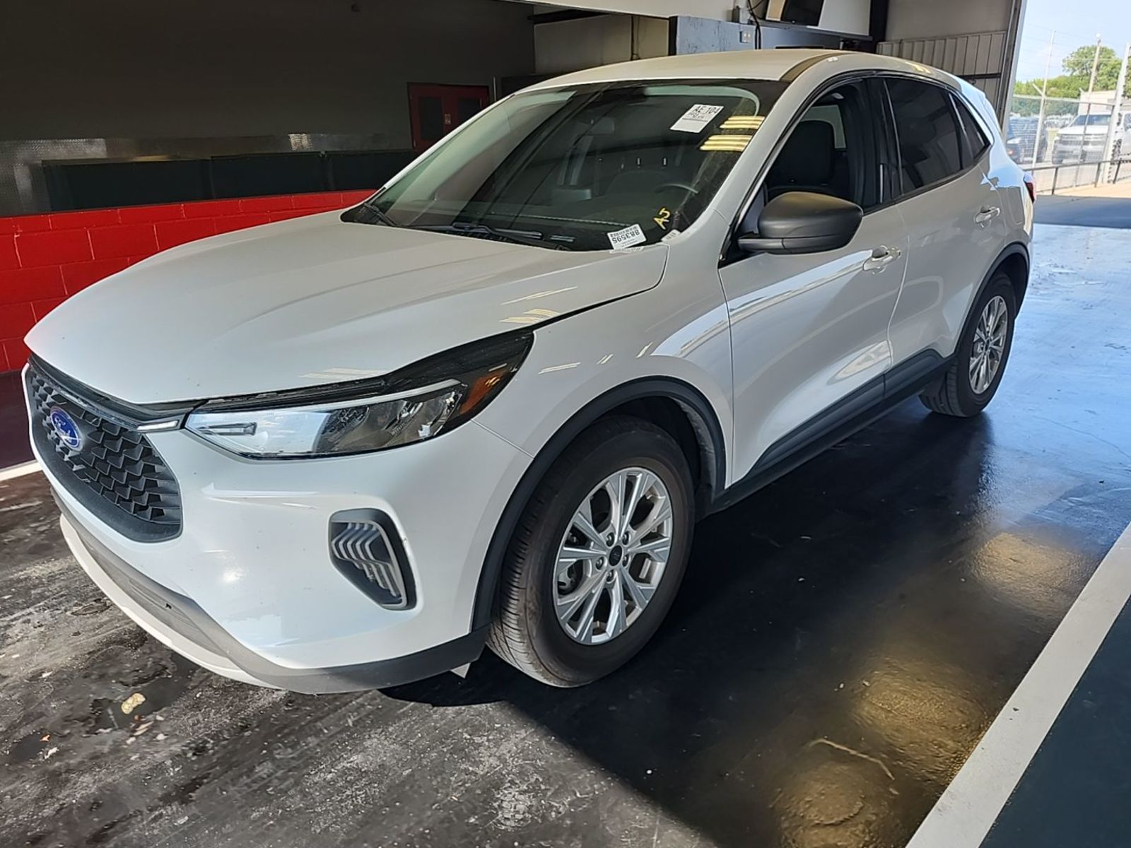 2024 Ford Escape   FWD