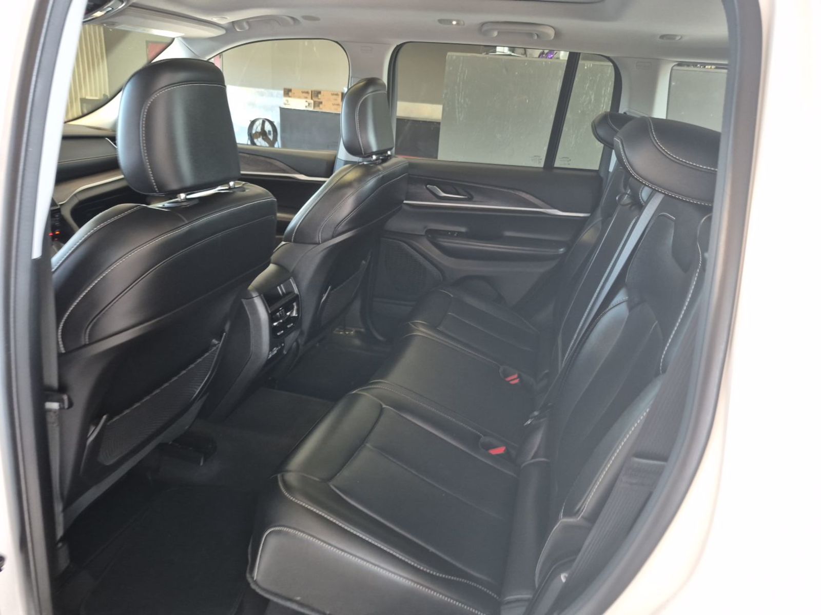 2023 Jeep Grand Cherokee  Limited AWD