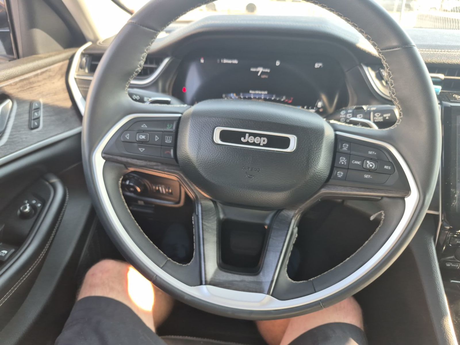2023 Jeep Grand Cherokee  Limited AWD