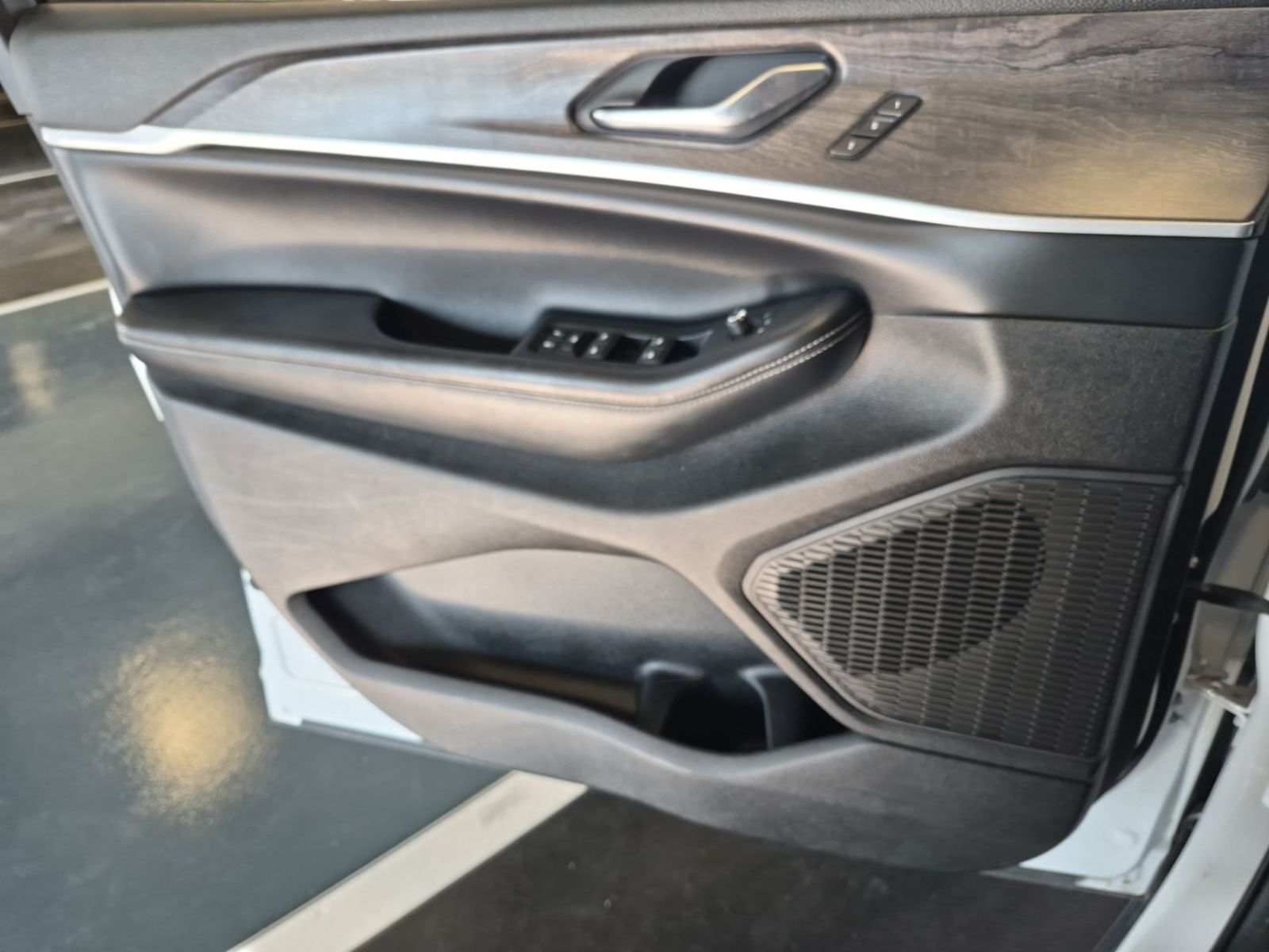 2023 Jeep Grand Cherokee  Limited AWD