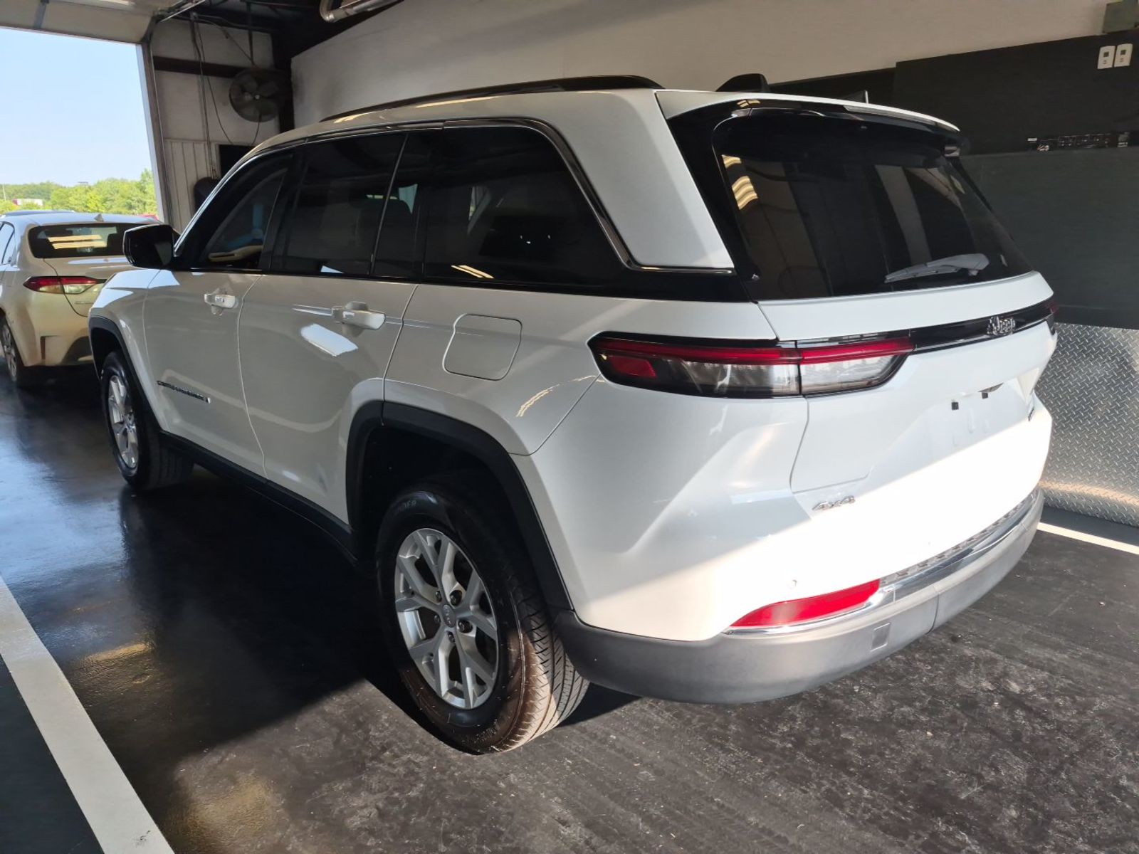 2023 Jeep Grand Cherokee  Limited AWD