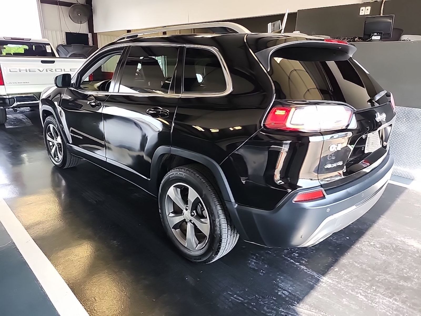 2019 Jeep Cherokee  Limited AWD