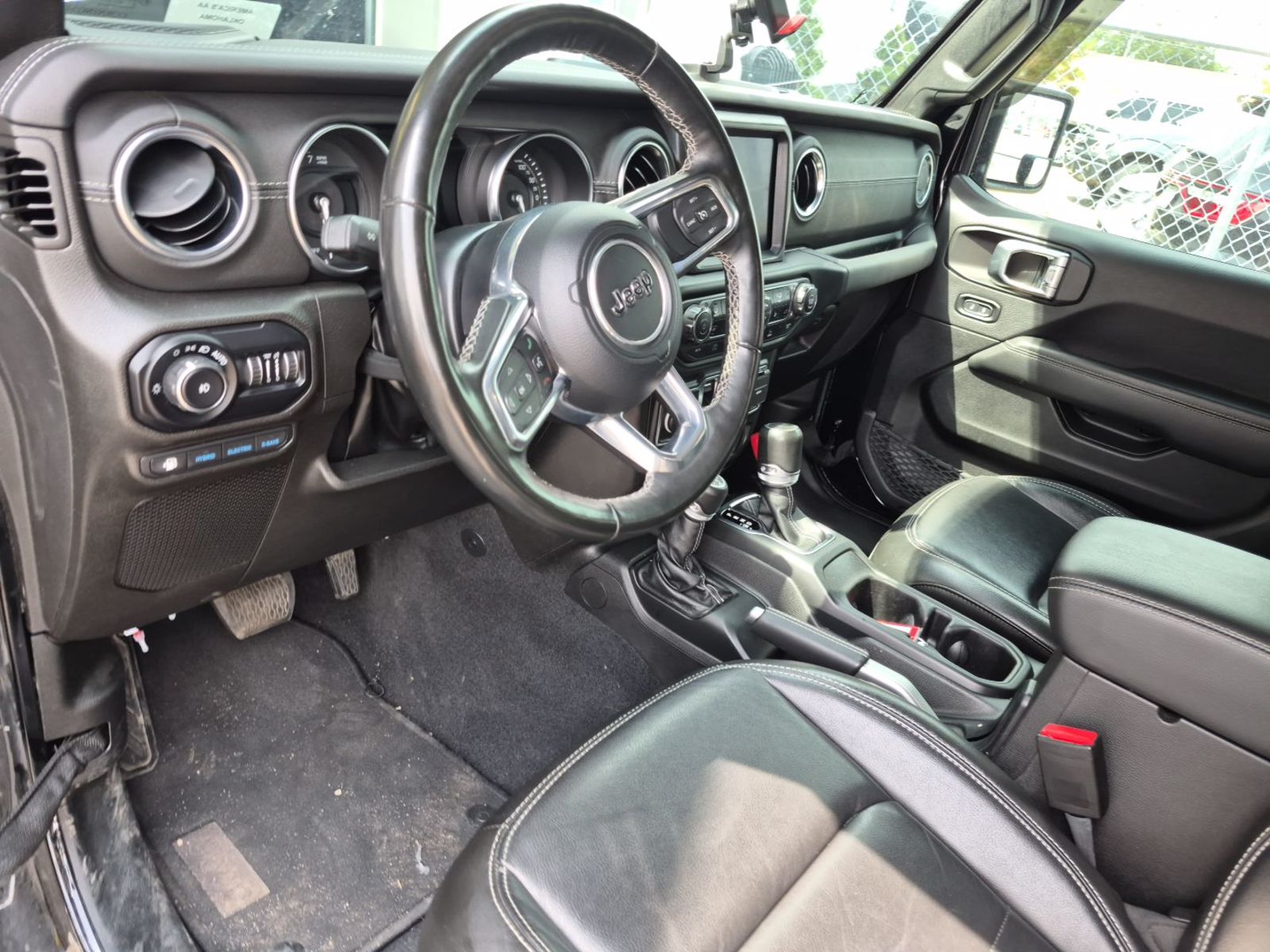 2022 Jeep Wrangler   AWD