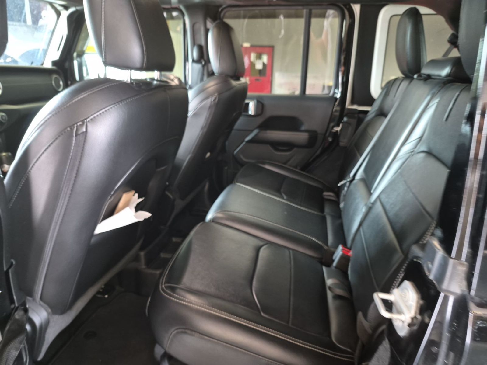 2022 Jeep Wrangler   AWD