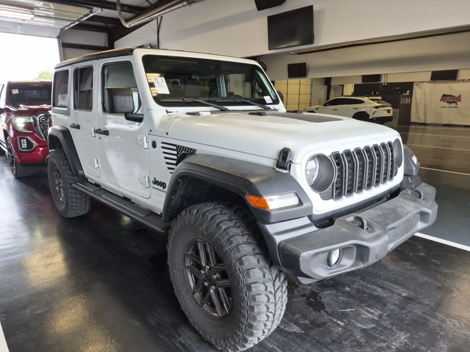 2024 Jeep Wrangler   AWD