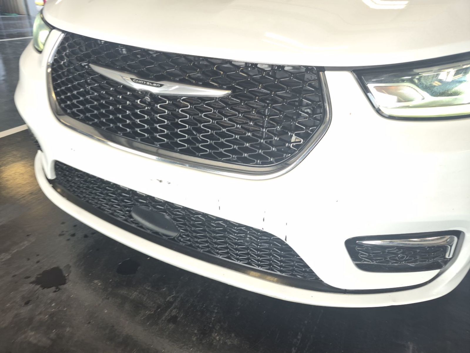 2022 Chrysler Pacifica  Limited FWD