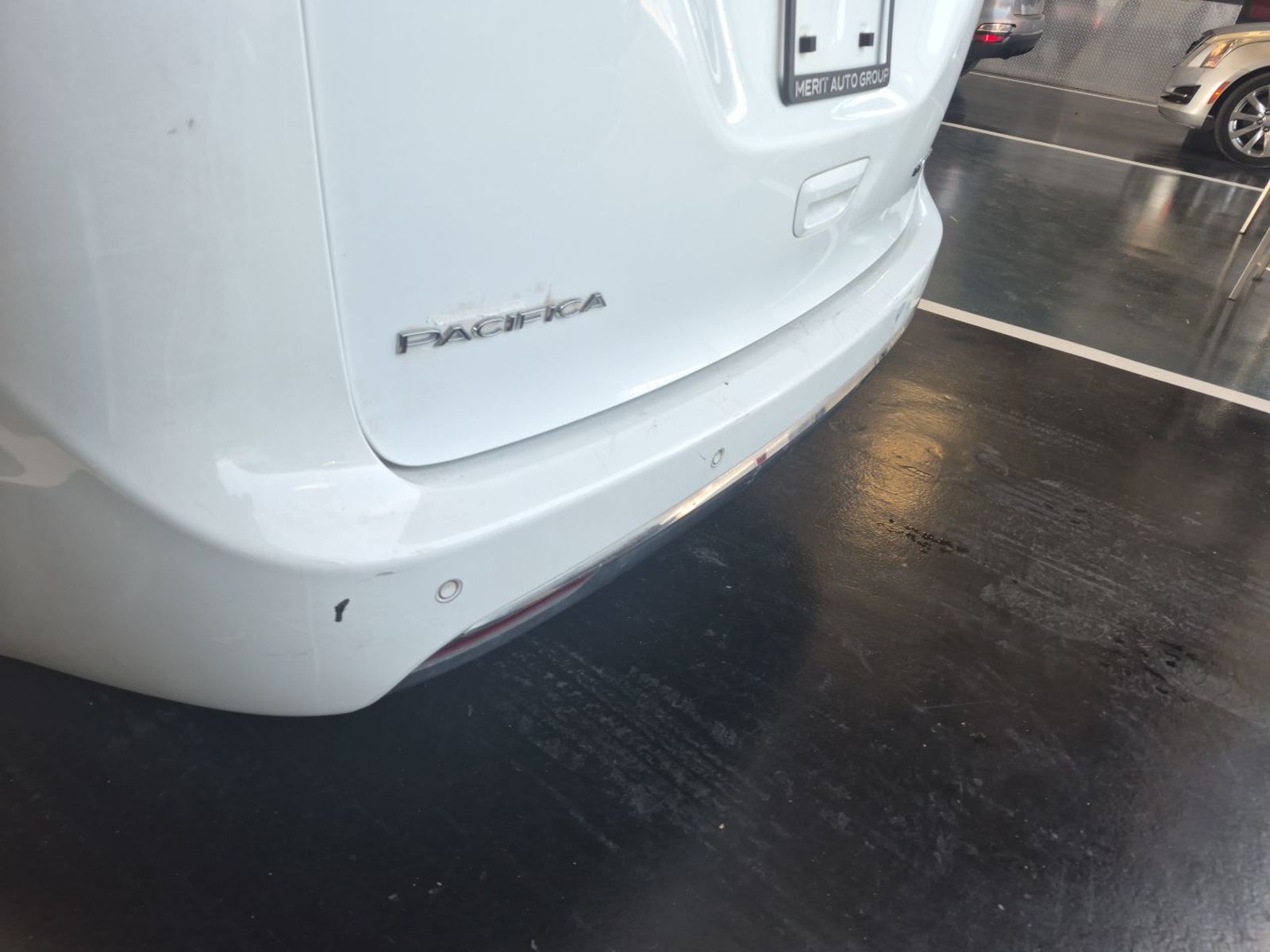 2022 Chrysler Pacifica  Limited FWD