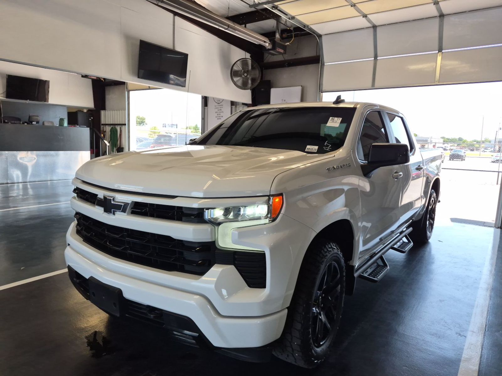 2022 Chevrolet Silverado 1500  RST AWD
