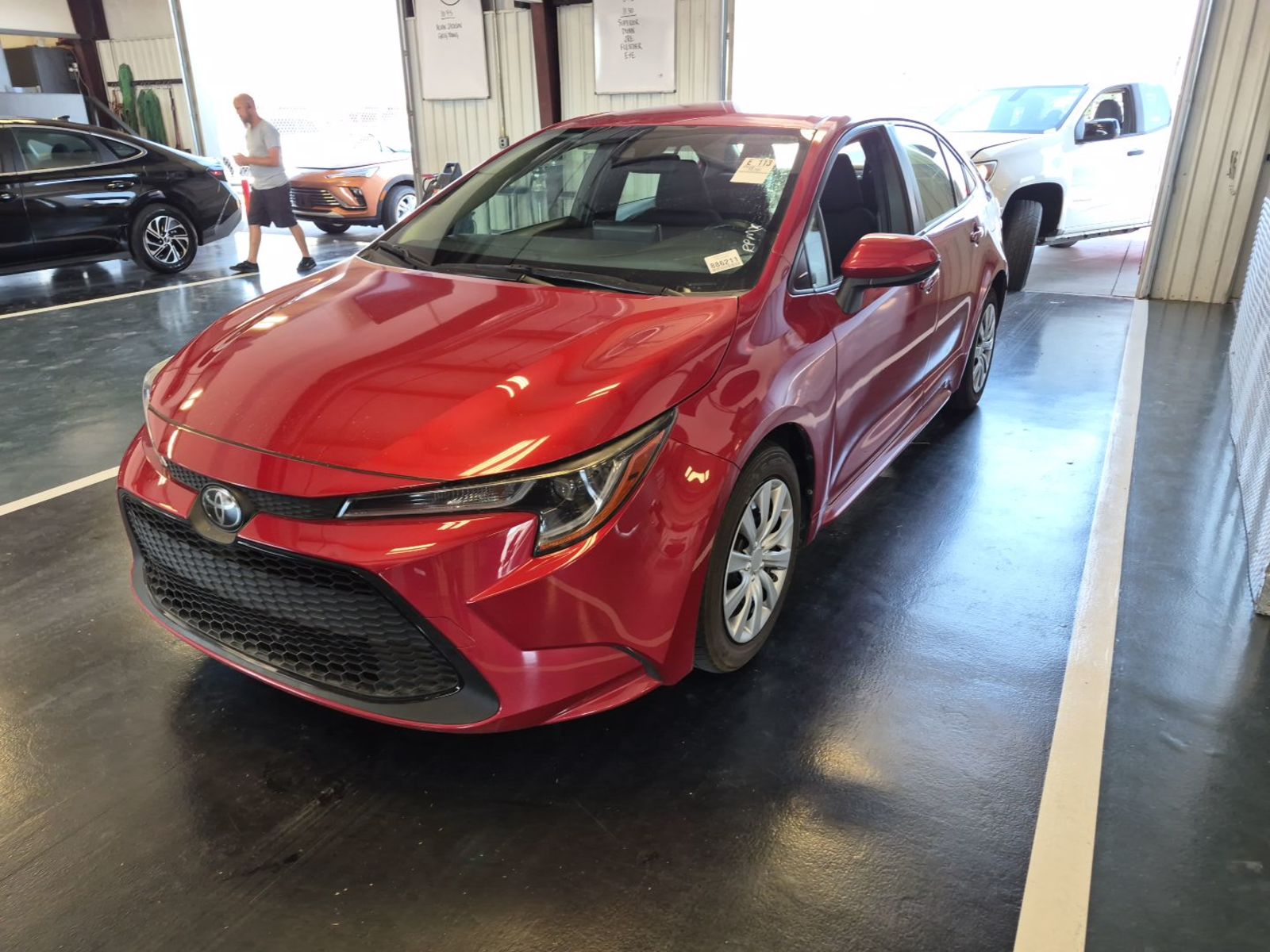 2020 Toyota Corolla  LE FWD