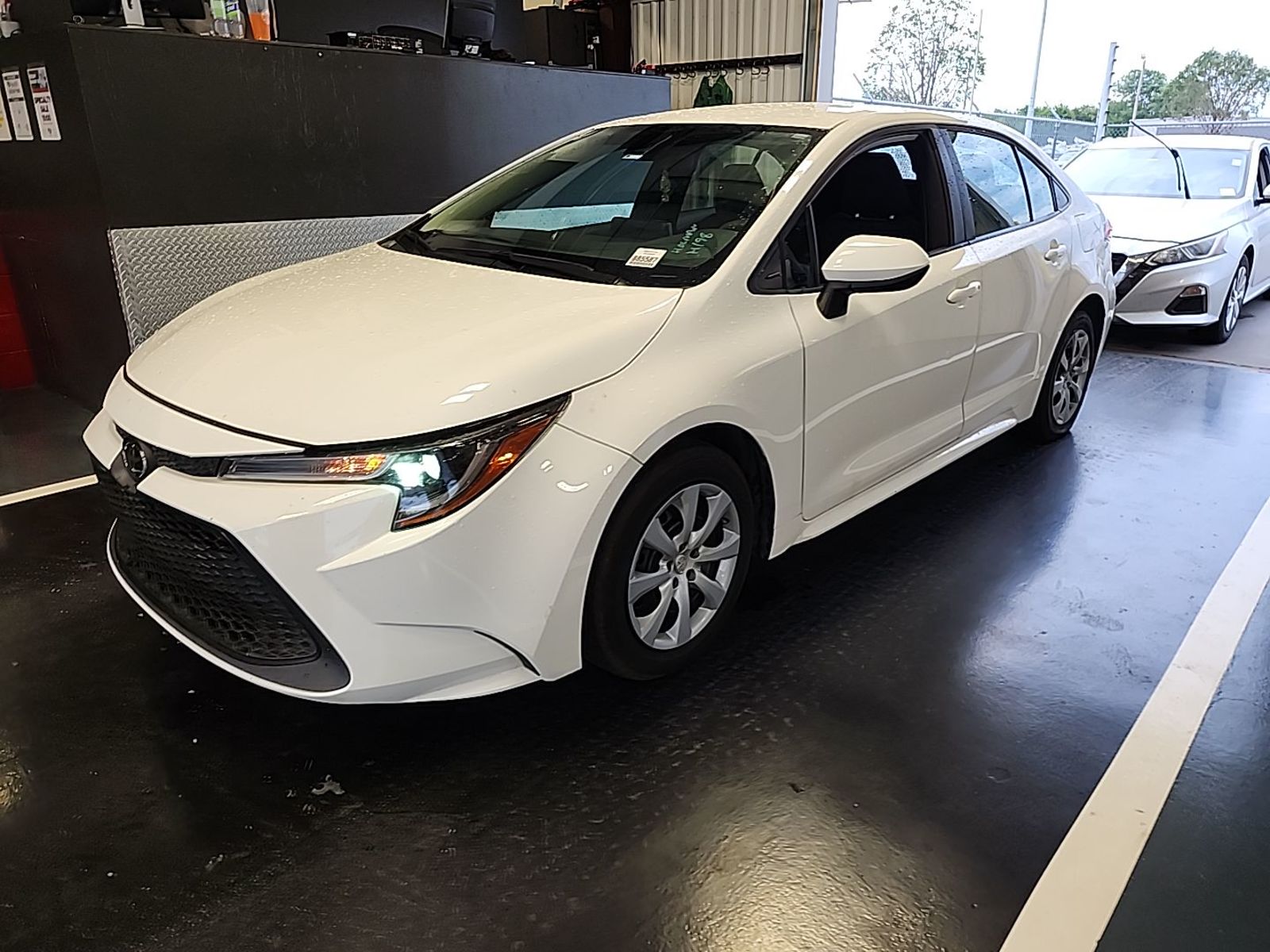2021 Toyota Corolla  LE FWD