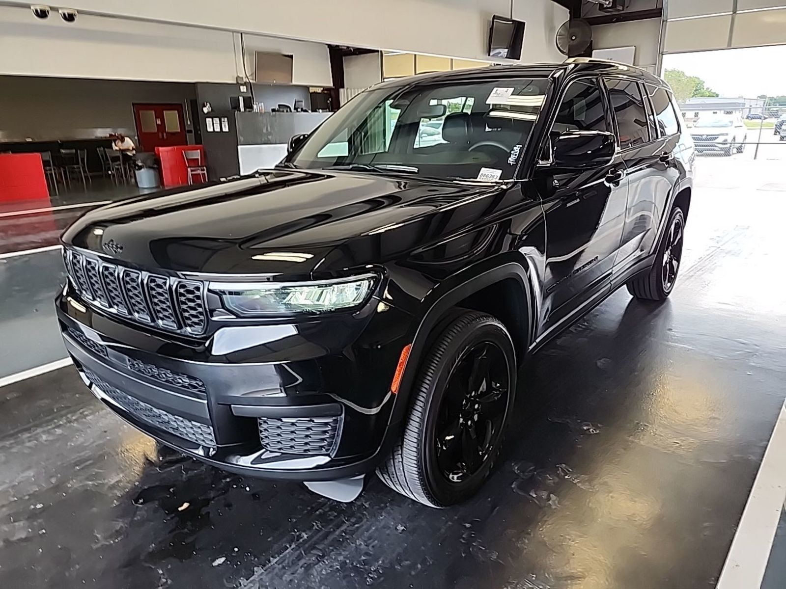 2023 Jeep Grand Cherokee   RWD