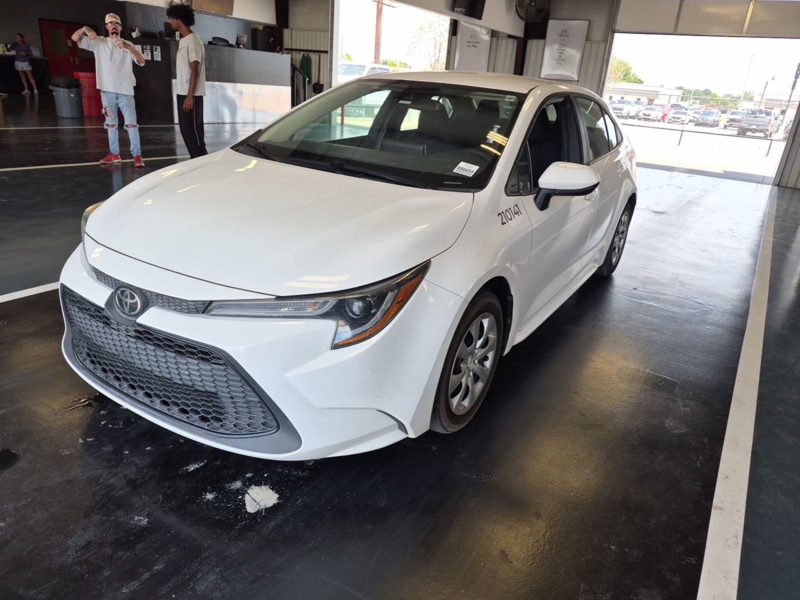 2021 Toyota Corolla  LE FWD