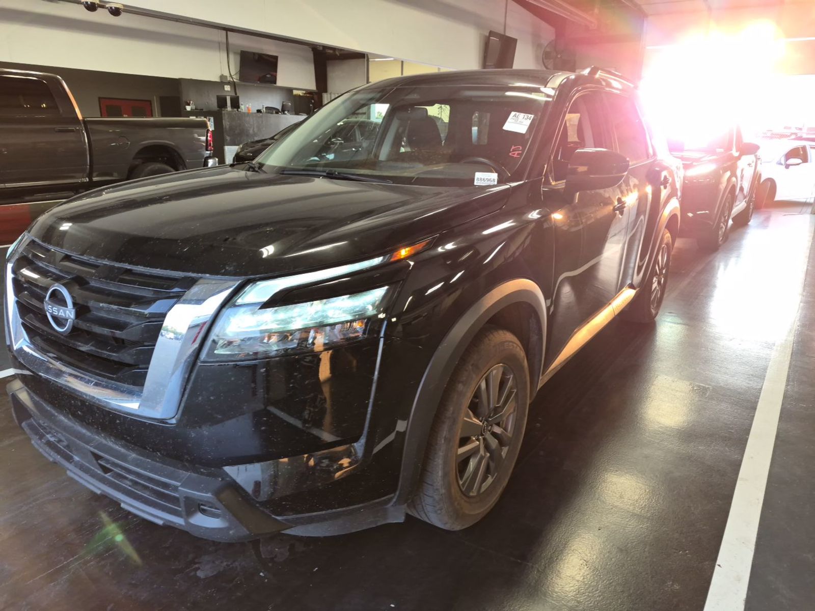 2025 Nissan Pathfinder SV FWD