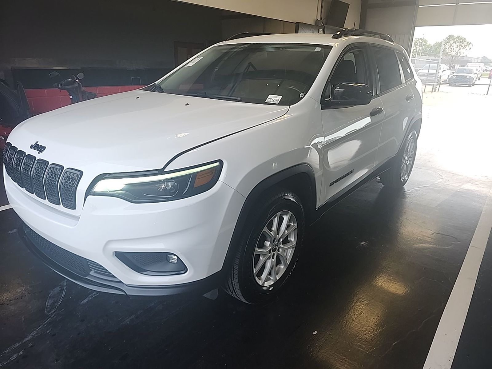 2019 Jeep Cherokee   AWD