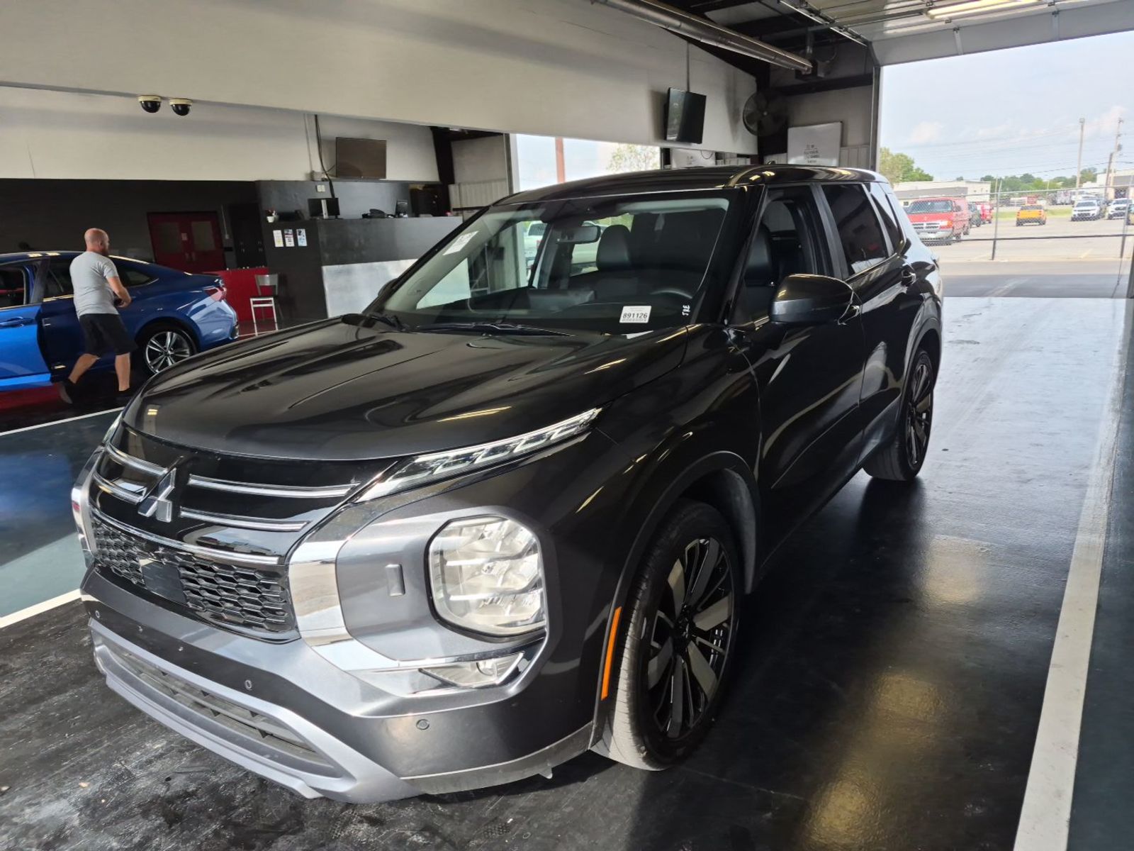 2025 Mitsubishi Outlander  SE AWD