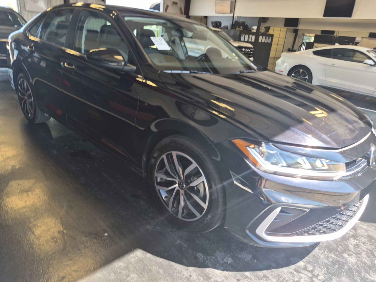 2025 Volkswagen Jetta  SE FWD