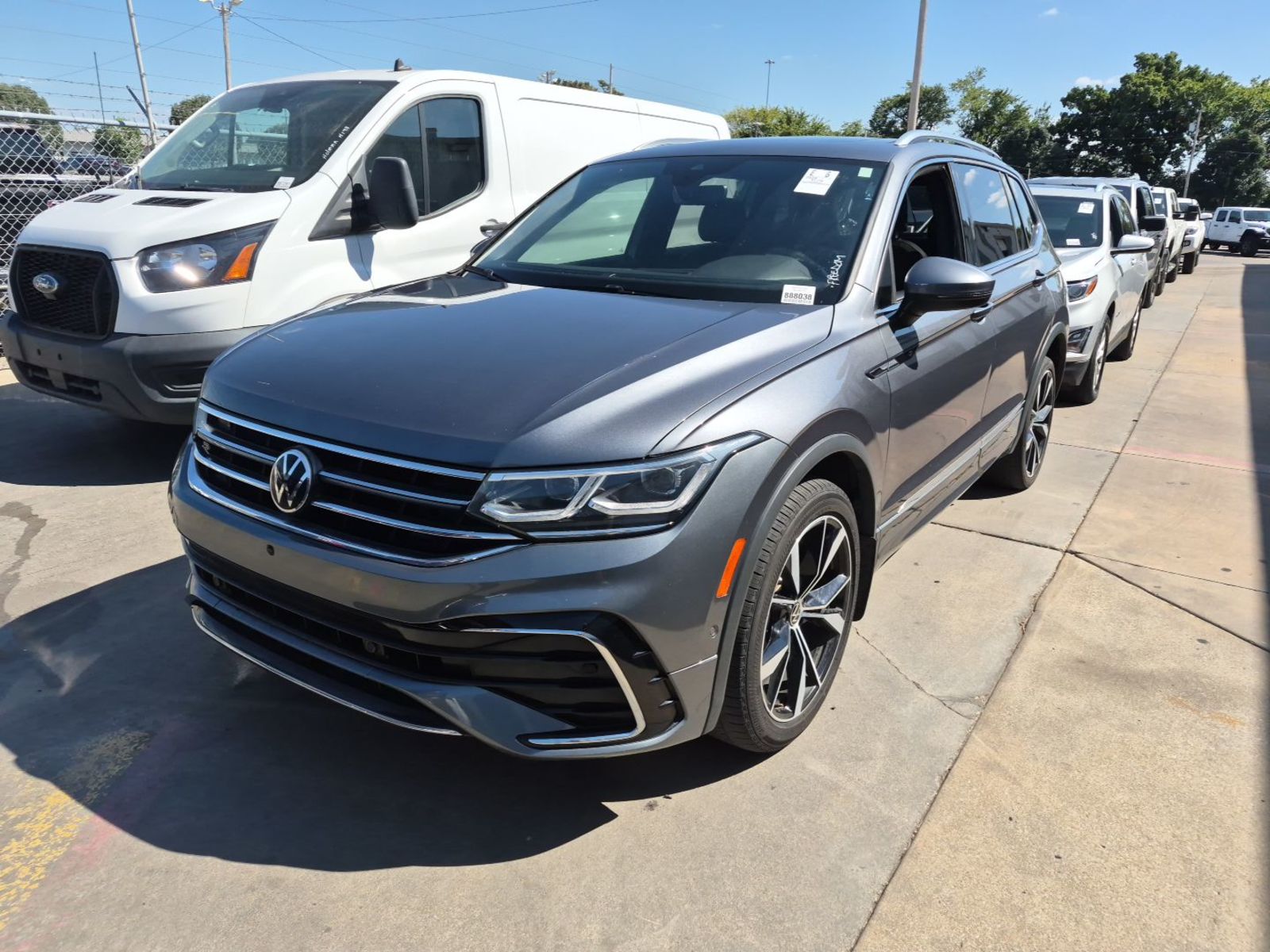 2024 Volkswagen Tiguan  SEL R-Line AWD