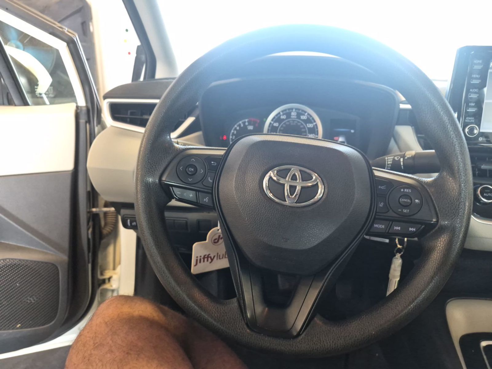 2022 Toyota Corolla  LE FWD