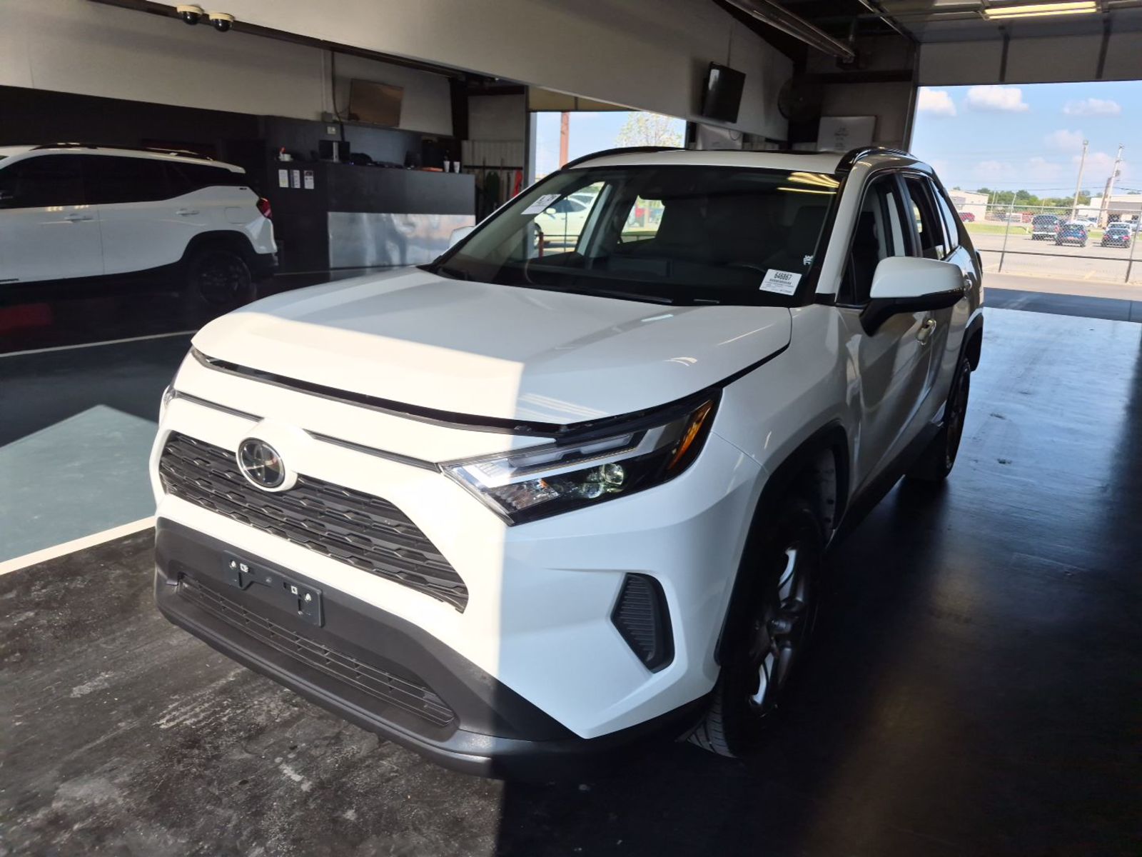 2022 Toyota RAV4  XLE FWD