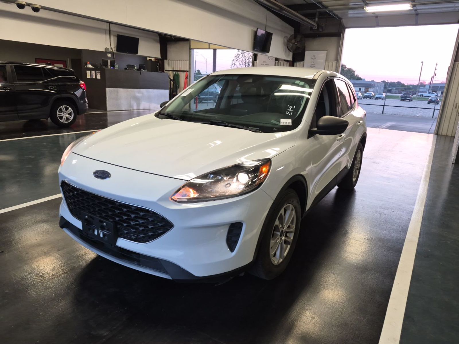 2022 Ford Escape  SE FWD