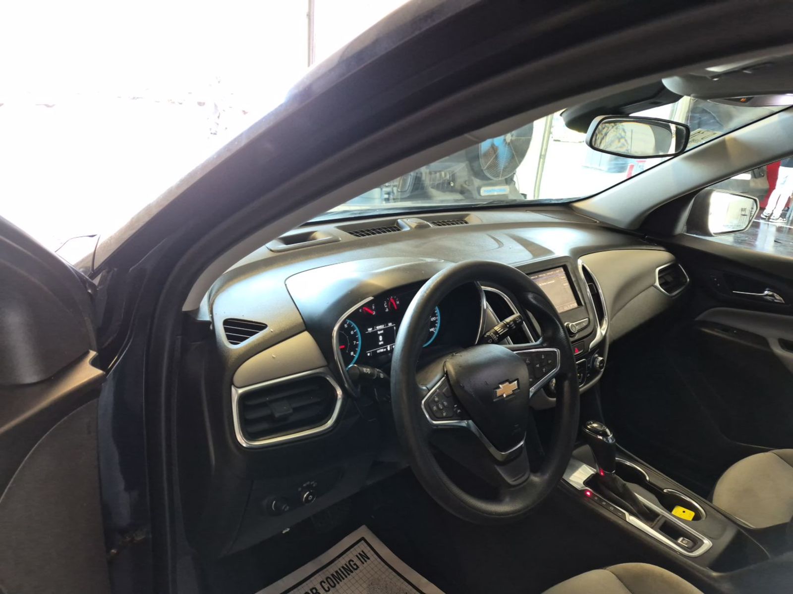 2020 Chevrolet Equinox  LS FWD