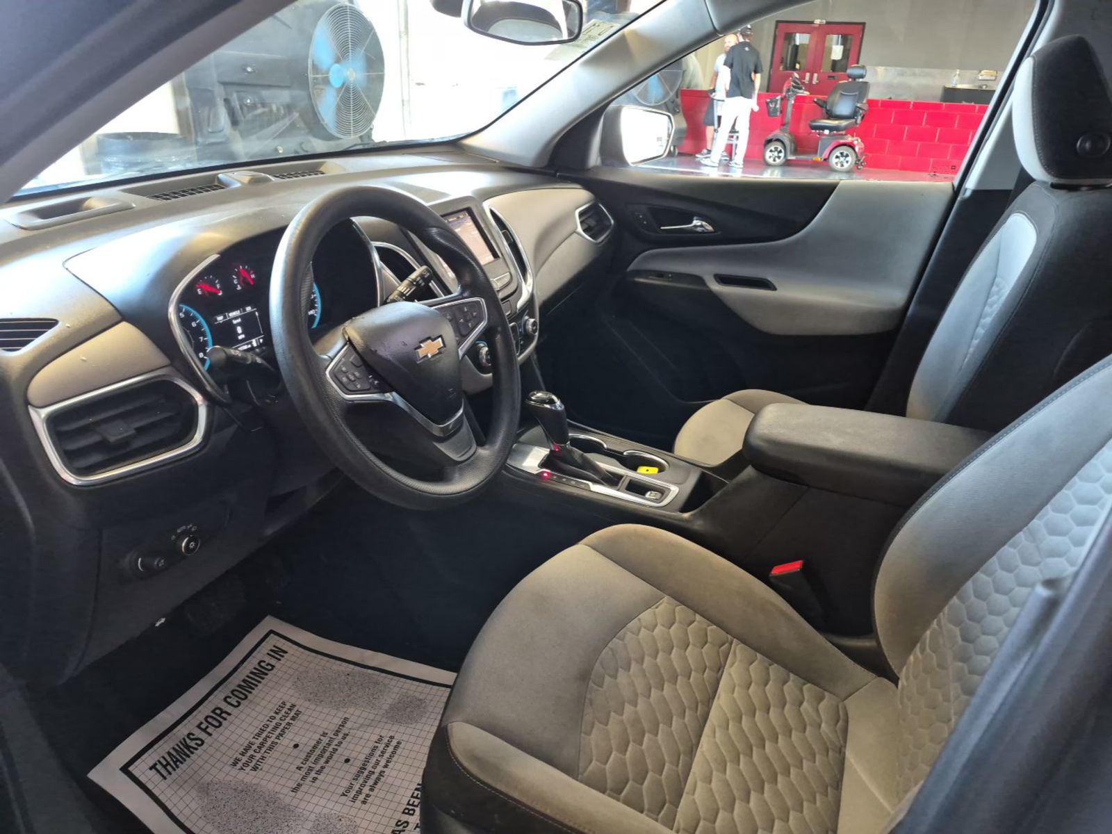 2020 Chevrolet Equinox  LS FWD