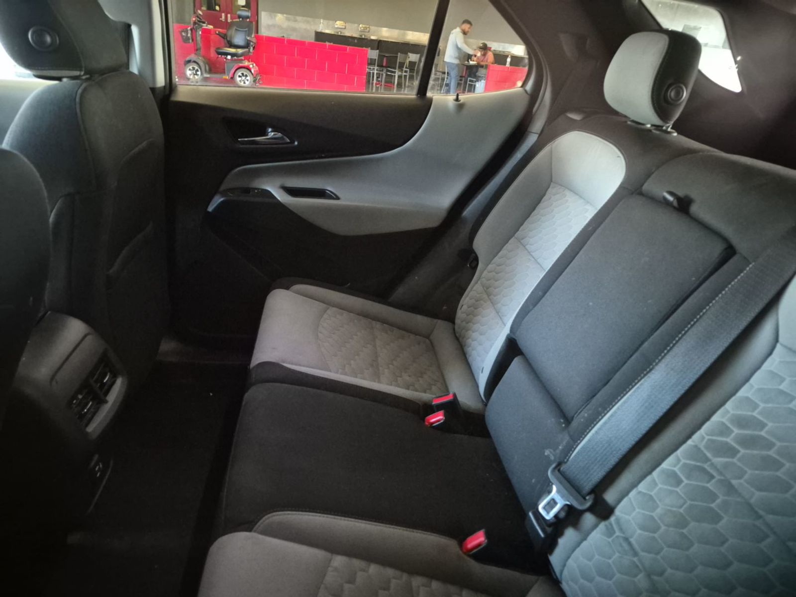 2020 Chevrolet Equinox  LS FWD