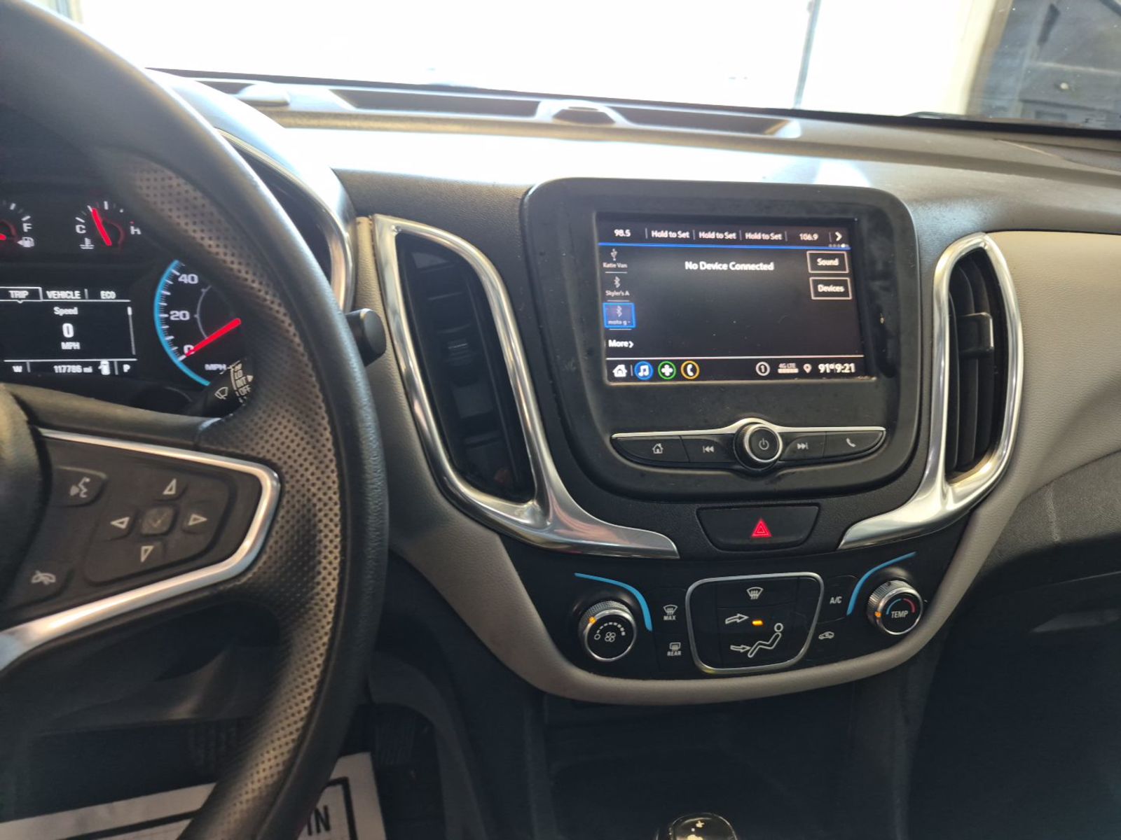 2020 Chevrolet Equinox  LS FWD